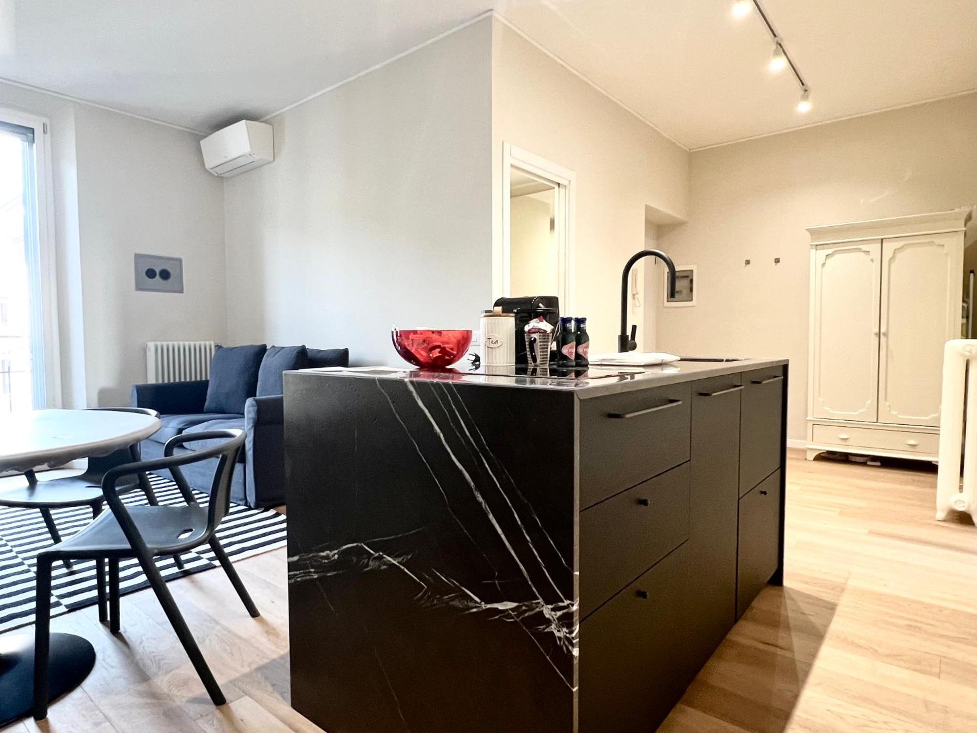 Comecasa Fashion Apartment In Via Mantova Milan Exterior photo